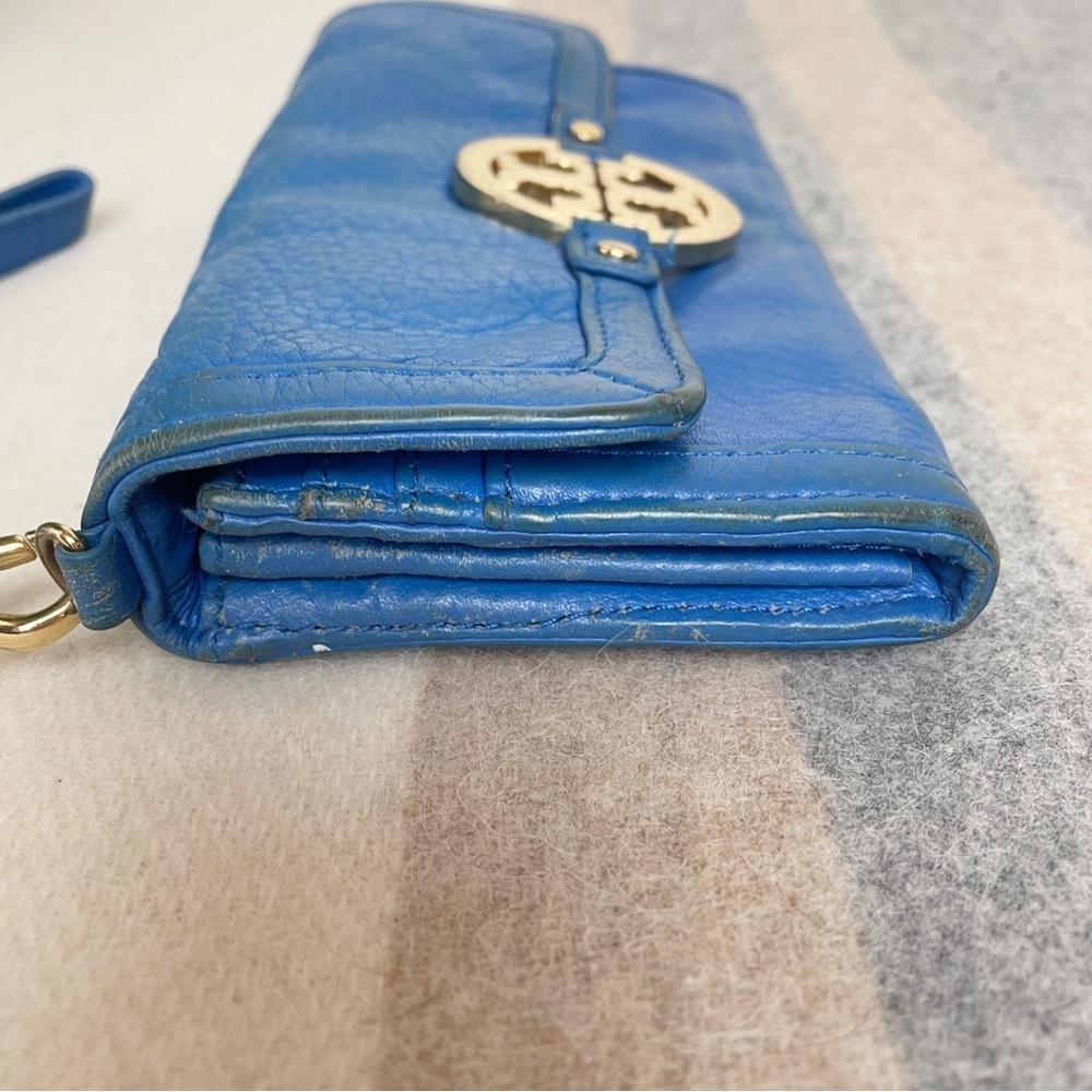 Tory Burch "Amanda" Wallet/wristlet Bright Blue Pebble Leather - Picture 5 of 11